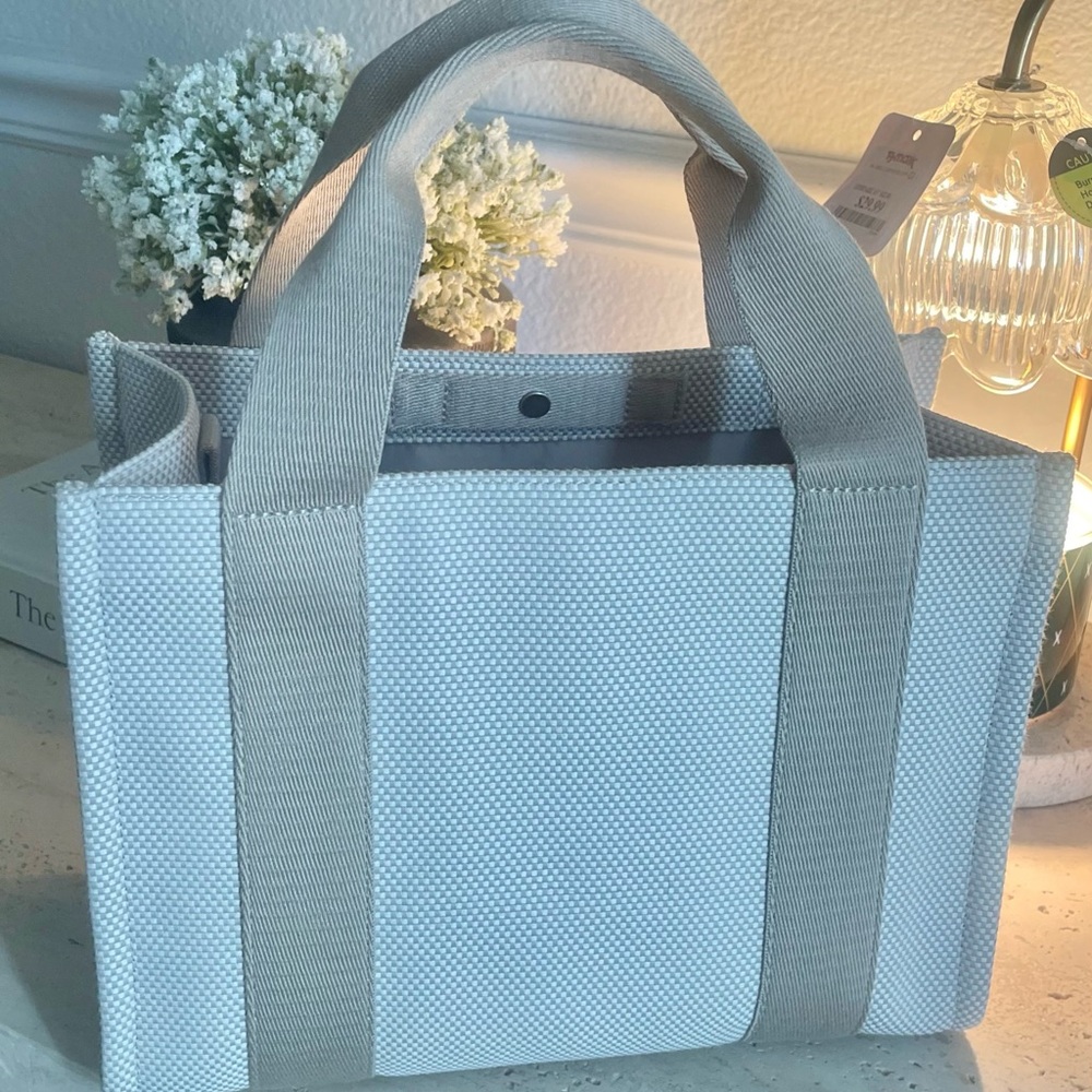 Lululemon Athletica Two-Tone Tote Bag in Gray and Tan - Picture 4 of 5
